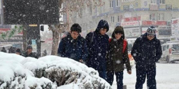Eğitime kar engeli: Sivas'ta okullar öğleden sonra tatil