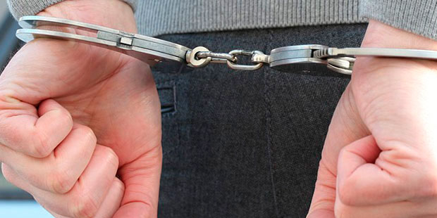 Öğrencisinin saçını zorla kesen öğretmen tutuklandı