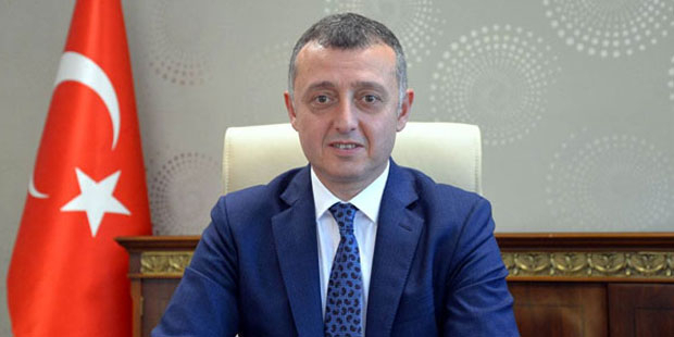 AKP Kocaeli Büyükşehir Belediye Başkan adayı Tahir Büyükakın kimdir?