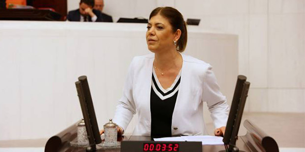 HDP'li Beştaş: Hepsi aynı apartmanda bir dairede 674, başka bir dairede 727 seçmen kaydı var