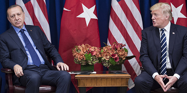 ABD ile Türkiye arasında rahip Brunson krizi!