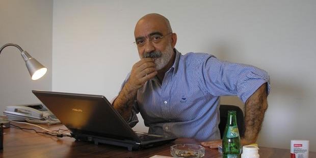 Taraf'ın kurucu Genel Yayın Yönetmeni Ahmet Altan