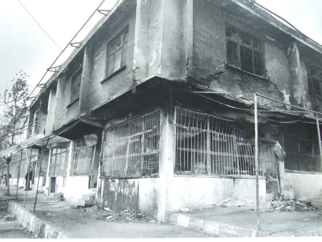 22 Ekim 1993'te ağır ateş altında kalan evlerden biri