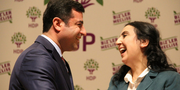 HDP Eş Genel başkanları Selahattin Demirtaş ve Figen Yüksekdağ