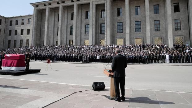 Cumhurbaşkanı Recep Tayyip Erdoğan, kürsüye gelerek devlet adına bir konuşma yaptı.