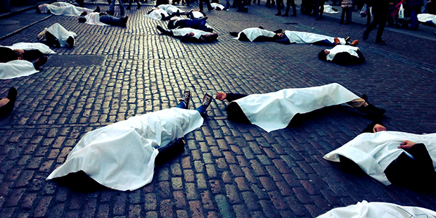 Roboski katliamının 2. yıldönümü olan 28 Aralık 2013'te Londra'da yapılan eylemden bir kare...