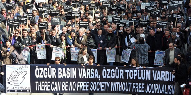 Gazeteciler, sansür ve baskıyı Ankara'da yarın yapılacak mitingde protesto edecek