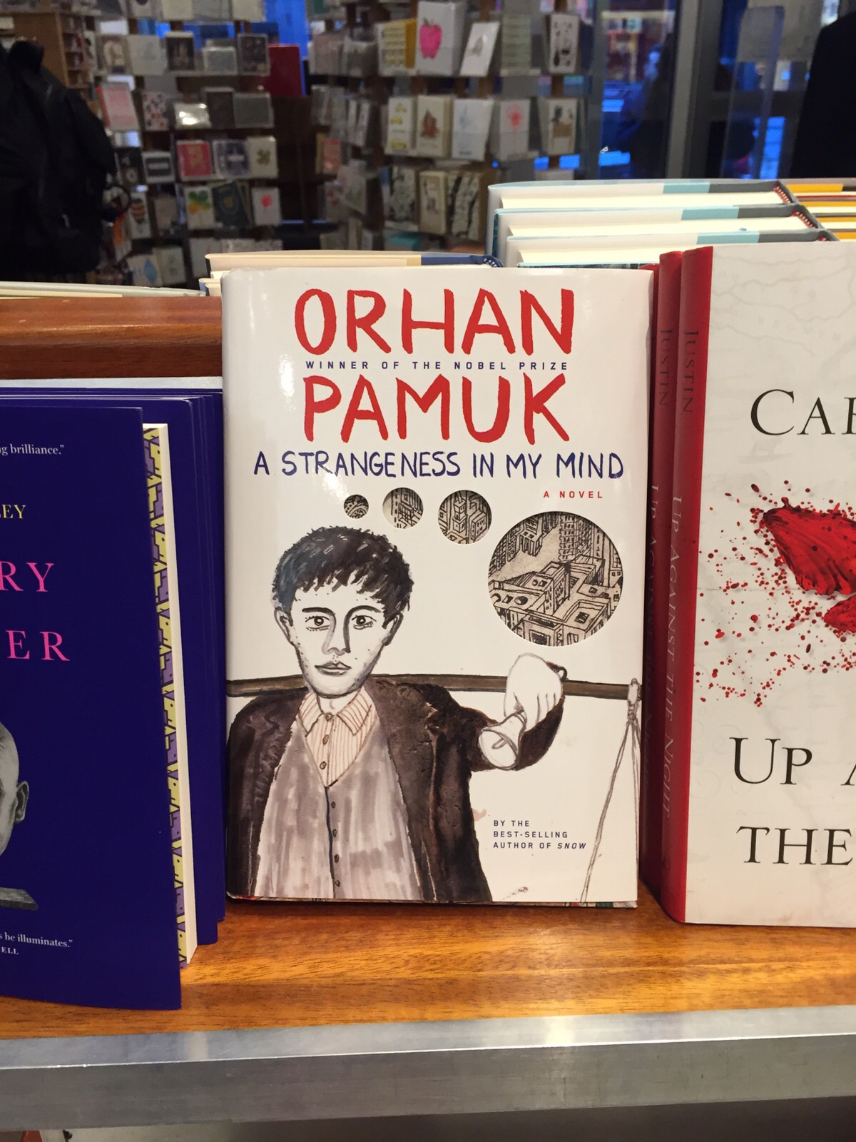 Orhan Pamuk'un New York kitapçılarının vitrinindeki kitabının adı gibi, benim kafamda da bir tuhaflık...