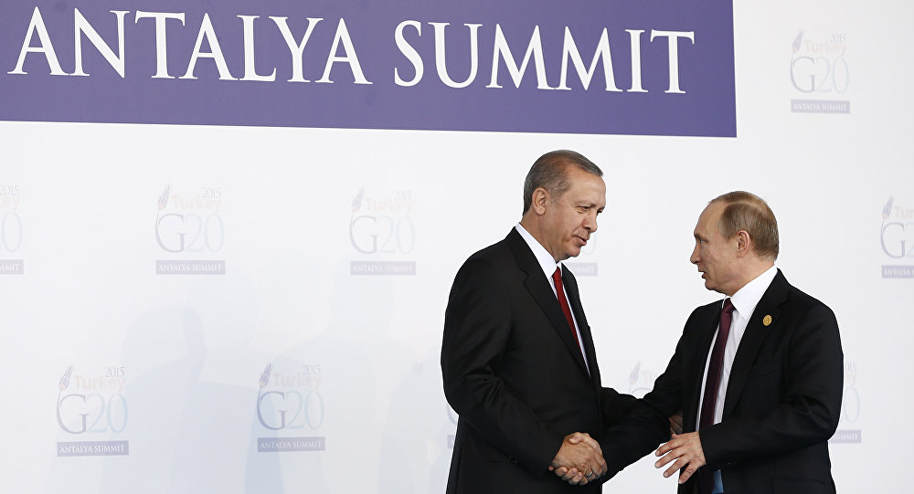Erdoğan ile son olarak Antalya’daki G20 Zirvesi’nde 8 gün önce yan yana gelen Putin, Rus uçağının düşürülmesi hakkında “Çok ciddi sonuçları olacak” dedi