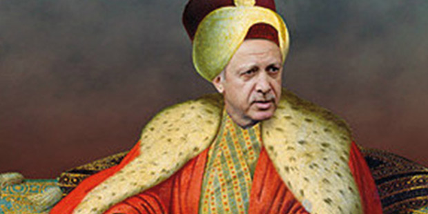 Economist, Gezi Parkı eylemleri sırasında Erdoğan’ı bu illüstrasyonla kapağına taşıyarak “Demokrat mı, sultan mı?” diye sormuştu