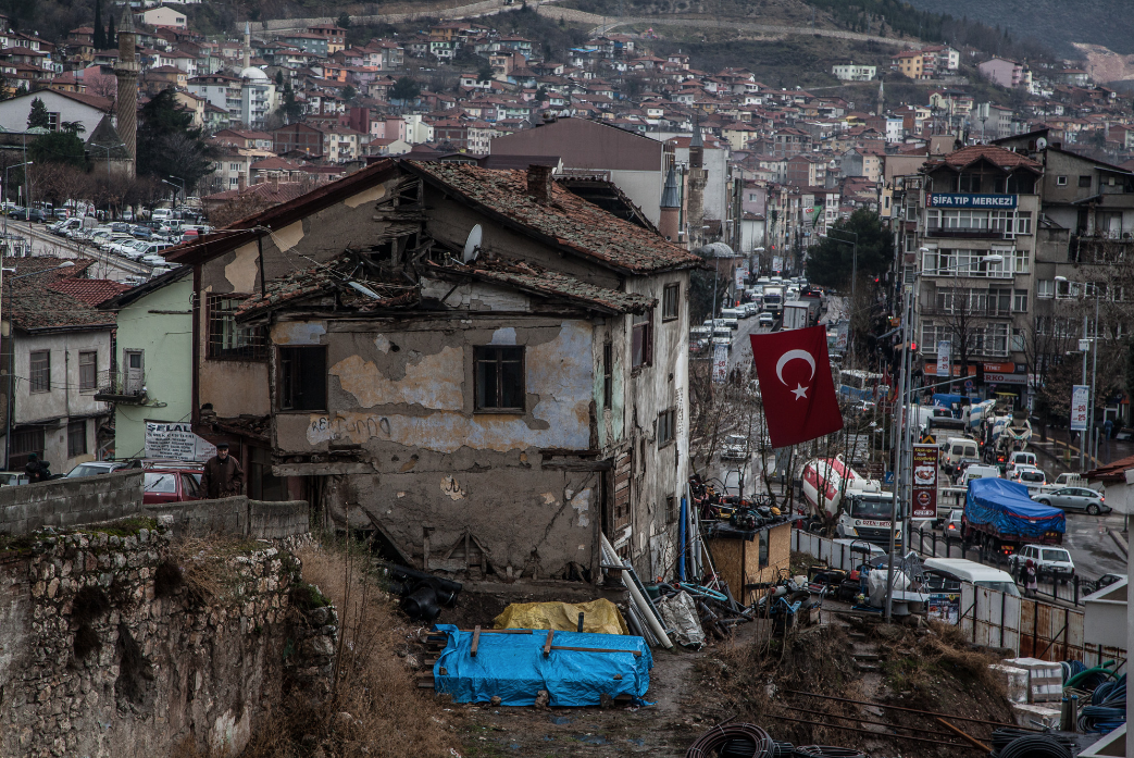 Amasya'da Ermeni mahallesinde 'kentsel dönüşüme uygun' olduğu ibaresiyle internetten satışa çıkarılan bir ev