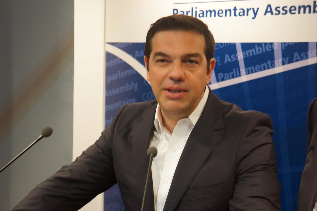 Aleksi Tsipras ilk konuşmasını yaparken  Foto Raffi A. Hermonn