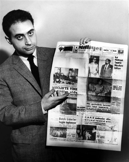25 yaşındayken Milliyet’in başına geçen Abdi İpekçi, 1 Ekim 1954’te yayına koyduğu gazetenin yeni yüzü ve içeriğiyle Türkiye basınında büyük bir iz bıraktı