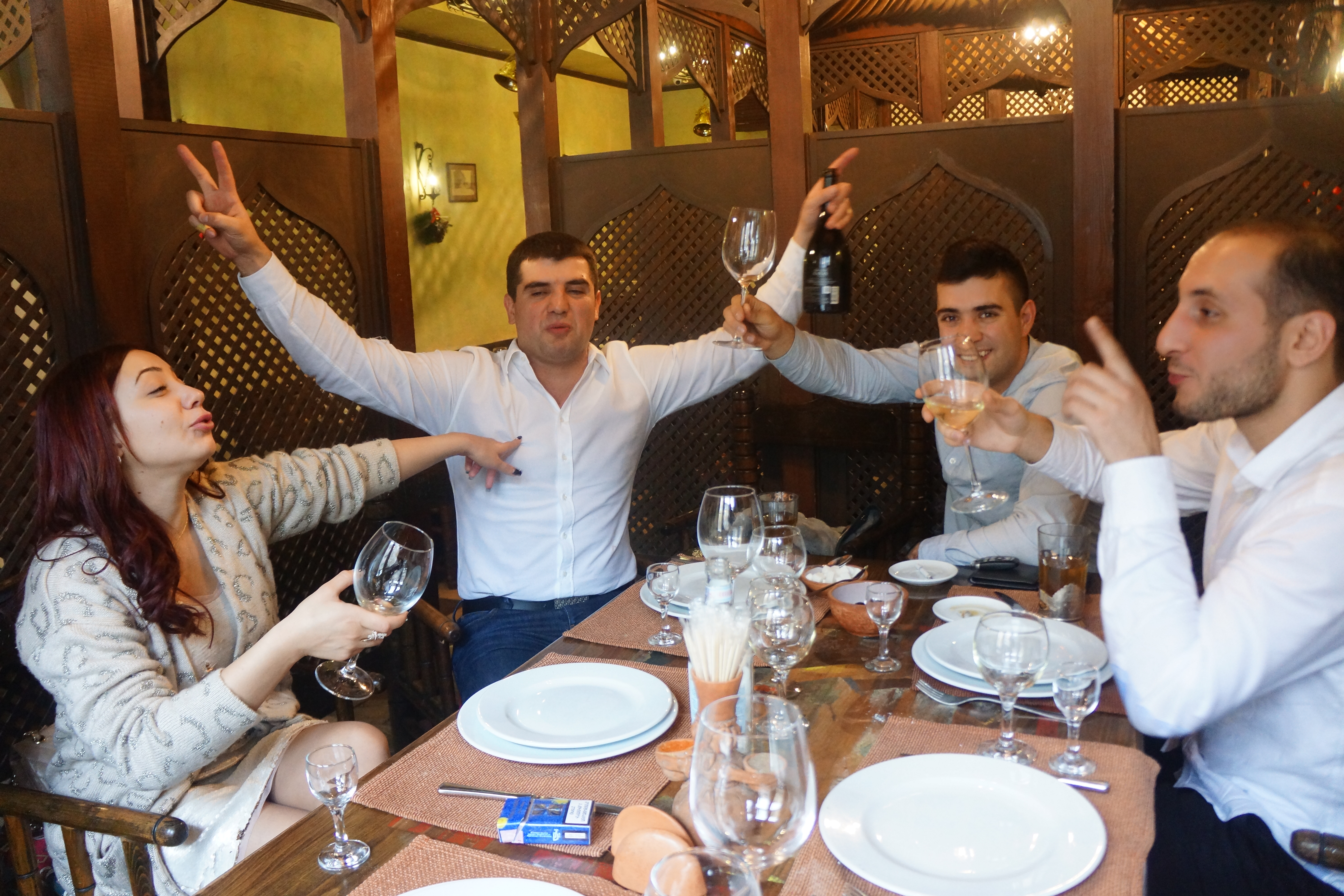 Ahıska Ermenileri, 1 Ocak 2017'de GOVGAS restaurant'ta İstanbul ve Türkiye gençliğine selam söylüyorlar