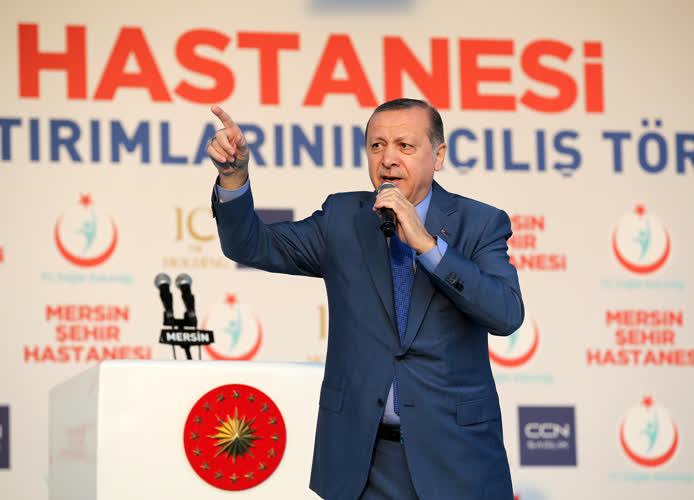 Cumhurbaşkanı Erdoğan, 'Nisan ayında sandık geliyor. Mersin geçen seçimlerde olduğu gibi sandıkları patlatmaya hazır mı?' diye konuştu