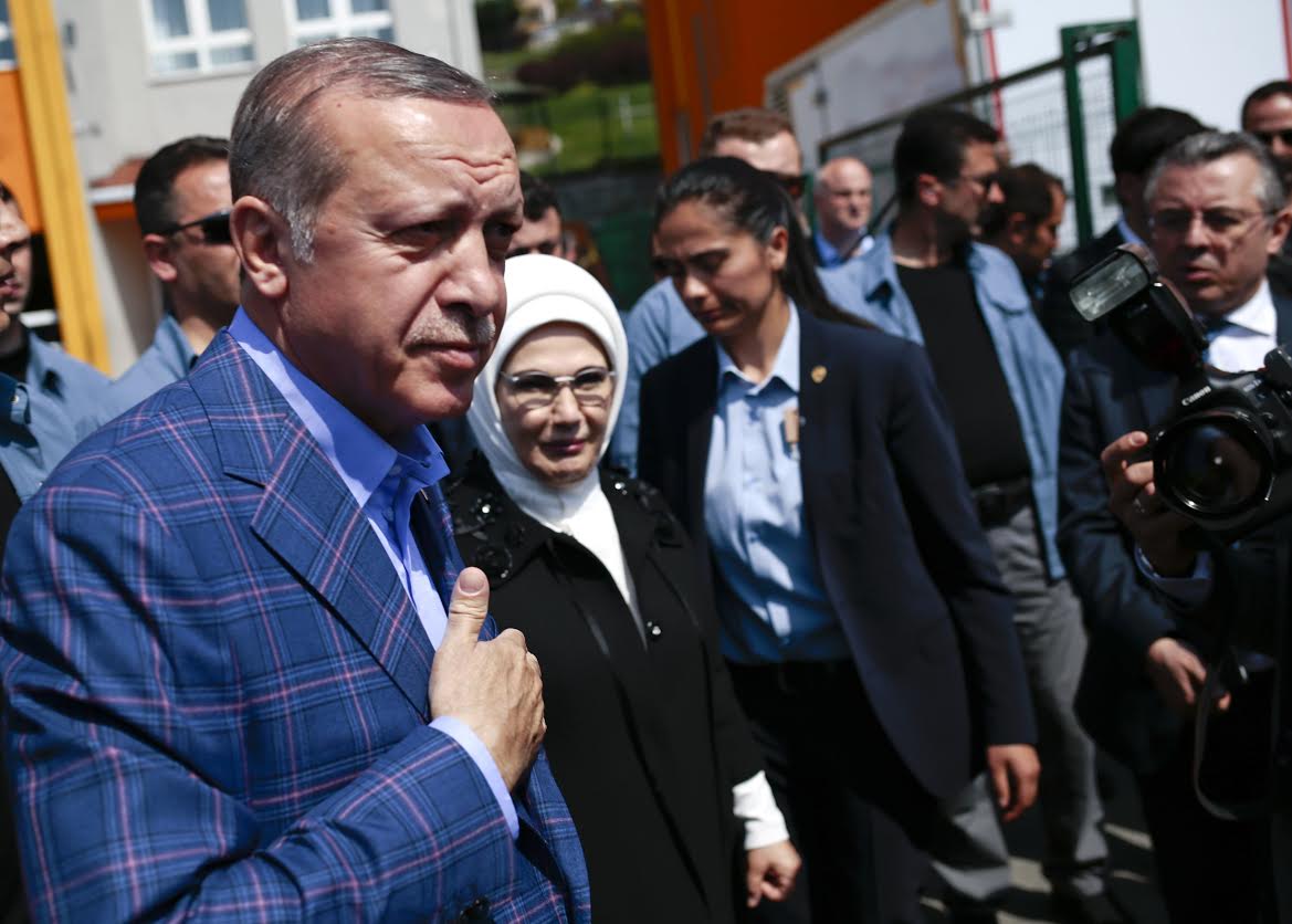 Erdoğan'ın kareli ceketi sosyal medyada: Seçim kazandırıyor!