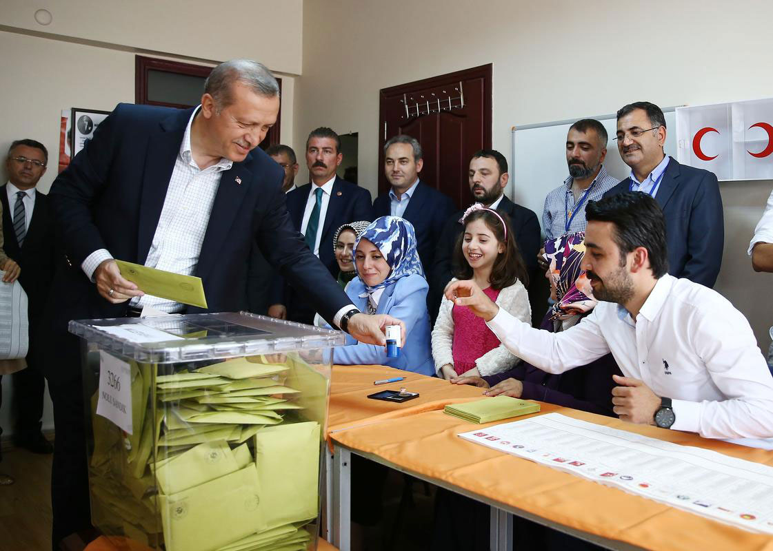 7 Haziran seçimlerinde Erdoğan bu ceketle oy kullanmıştı