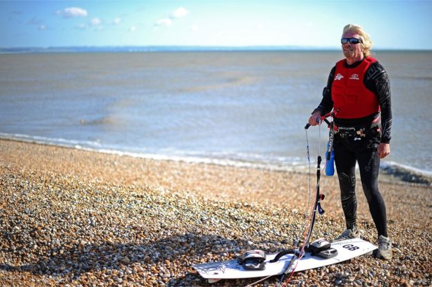 Sabah işe gitmeden rüzgar sörfü yapmak mümkün mü? Sir Richard Branson için bu sorunun cevabı 'evet'.