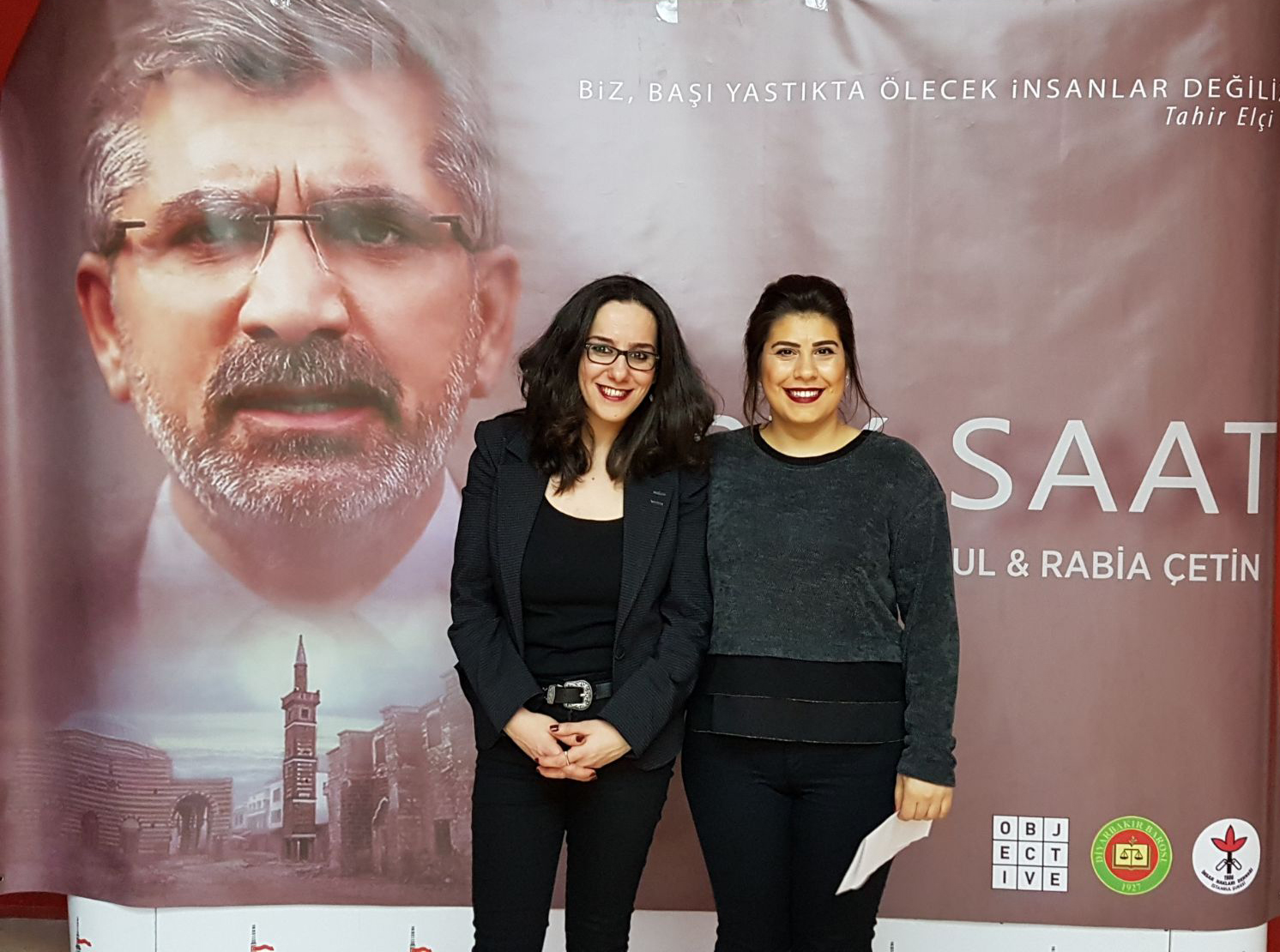Yönetmenler Rabia Çetin ve Sinem Babul