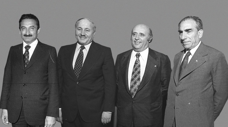 Bülent Ecevit, Necmettin Erbakan, Süleyman Demirel, Alpaslan Türkeş (soldan sağa)