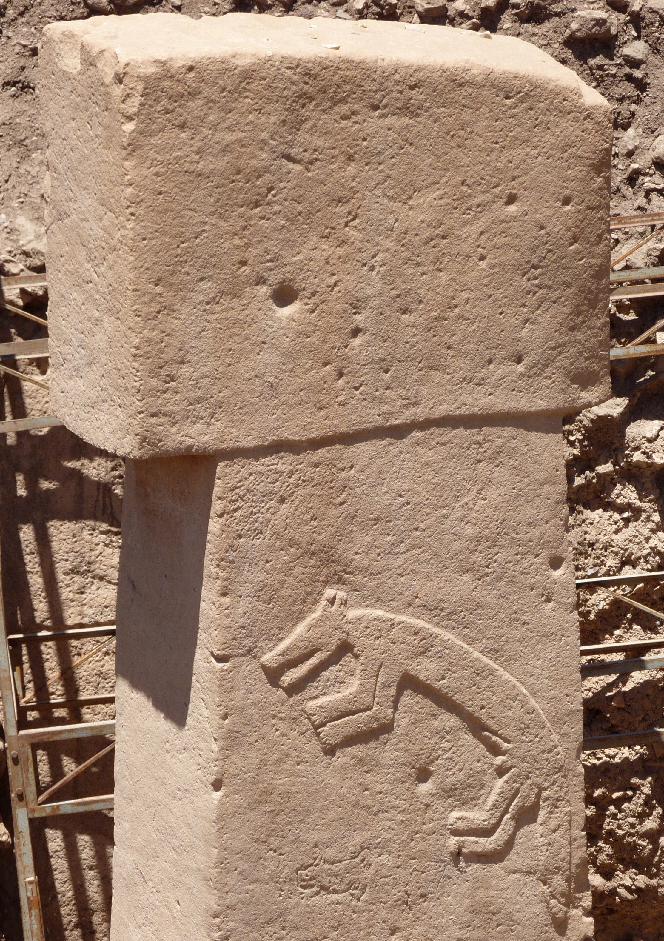 Sıçrayan tilki kabartması, Göbeklitepe, Çanak Çömlek Öncesi Neolitik Dönem (M.Ö. 9600 - 7300)