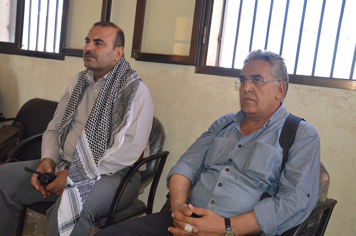 Kobane Başbakanı Enver Müslim (solda) ve Dışişleri Bakanı İbrahim Kurda