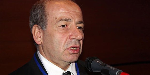 Erdoğan'ın eski danışmanı: Özer hakkındaki hususlar terör örgütü üyeliğinden dolayı sorumluluğunu gerektirecek mahiyet taşımamakta