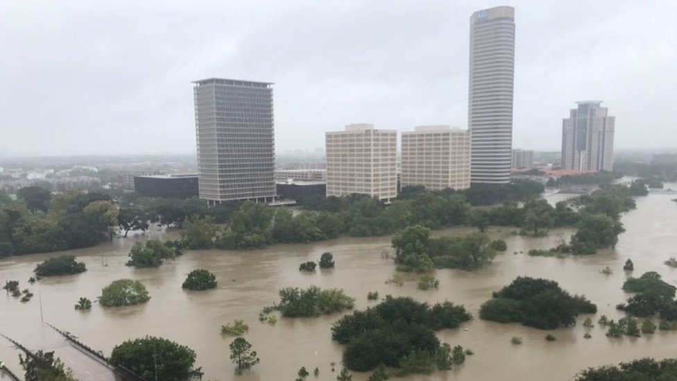 Houston'ın sel altında kalan merkezi