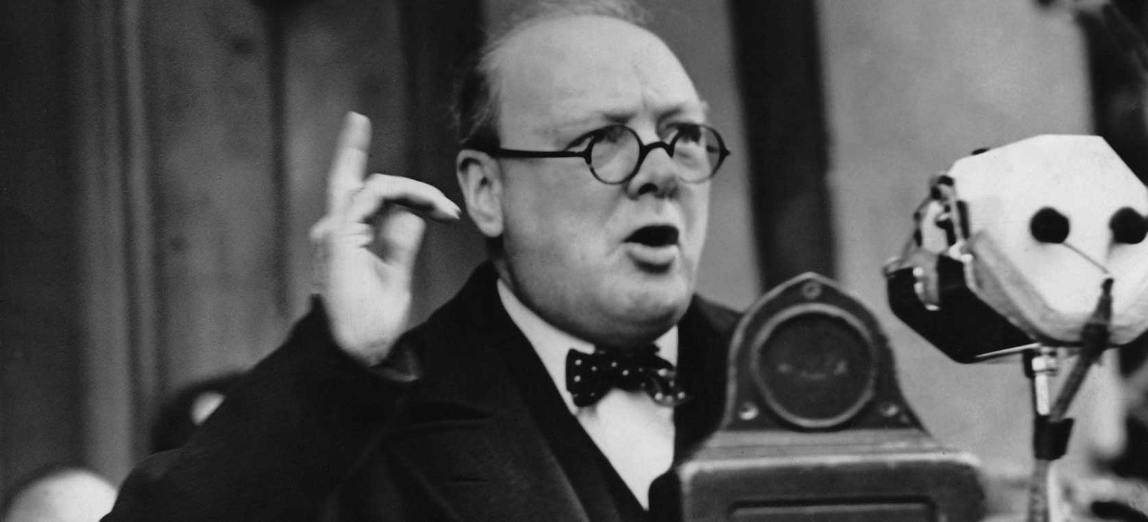İngiltere'de Churchill tartışması: Kahraman mı, zalim mi?