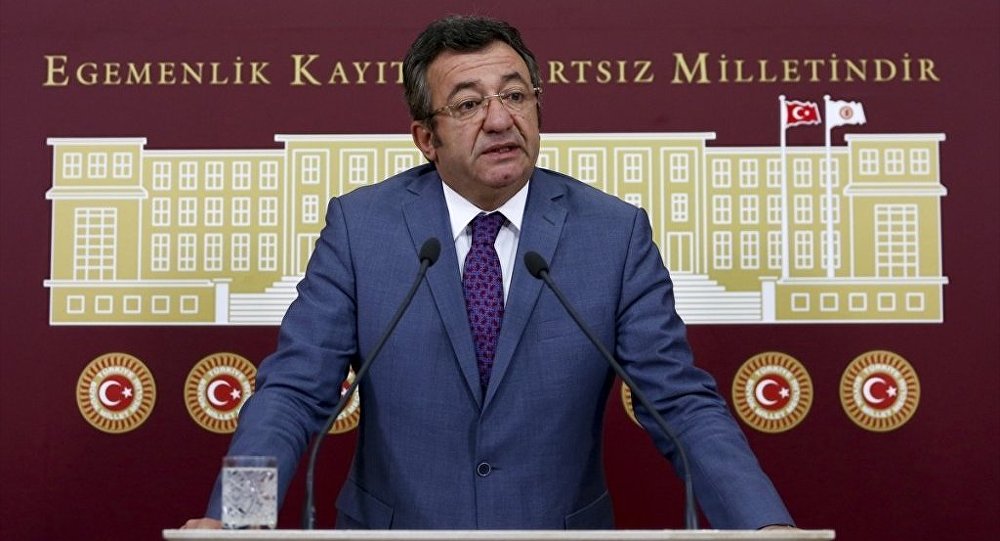CHP Grup Başkanvekili Engin Özkoç, partisinin Grup Başkanvekili Engin Altay'ın TBMM Başkanlığı için aday olduğunu bildirdi.