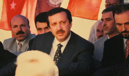 25 yıl önce Erdoğan da topal ördekti"