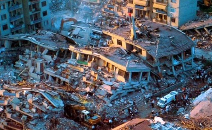Büyük Marmara Depremi'nin üzerinden 20 yıl geçti, deprem bekleyen İstanbul hala önlemleri tartışıyor