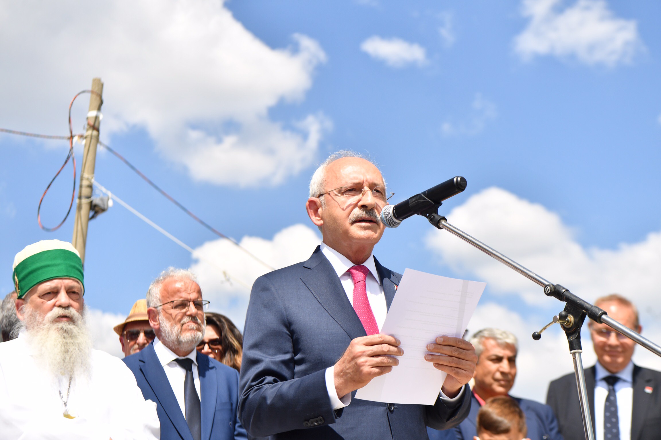 Kılıçdaroğlu, Arnavutluk'ta Tomor Dağı Etkinlikleri’ne katıldı