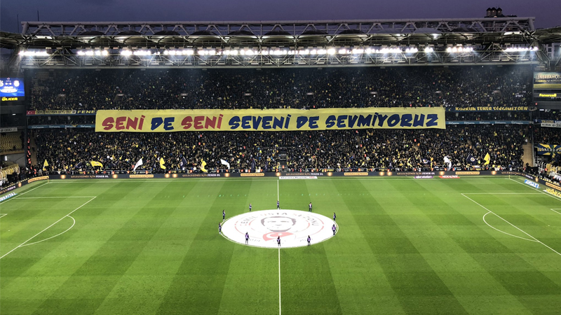 Galatasaray Fenerbahçe pankart