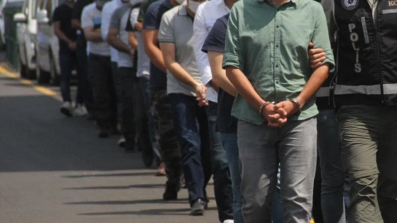 FETÖ operasyonu: 47 eski askeri lise öğrencisi hakkında gözaltı kararı