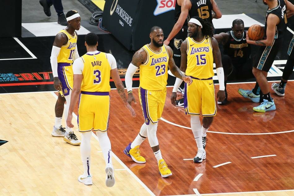 Los Angeles Lakers, FedEx Forum'da Memphis Grizzlies'i 94-92 yendi. Anthony Davis ve LeBron James 26'şar sayı ile Lakers'ın en skorer isimleri oldular. AD 10 ribaund, LeBron ise 11 ribaund ayrıca kaydetti. Dennis Schröder 12 sayı, 6 asist ve 2 ribaund ile diğer çift haneli skor üreten tek oyuncuydu. Montrezl Harrell benchten gelerek 9 sayı, 7 ribaund, bir asist ve bir top çalma ile maçı tamamladı. Memphis'te Jonas Valanciunas, Dillon Brooks ve Gorgui Dieng, 13'er sayılık katkı verdiler. Valanciunas ayrıca 11 ribaund ekledi. Brandon Clarke 12 sayı, üç ribaund, bir asist, üç top çalma ve bir blok kaydetti. Kyle Anderson 10 sayı, beş ribaund, iki asist ve bir top çalma ile oynadı. Tyus Jones ve Xavier Tillman 8'er sayıyla oynarken, Jones ayrıca sekiz asist yaptı ve iki de top çalma kaydetti.