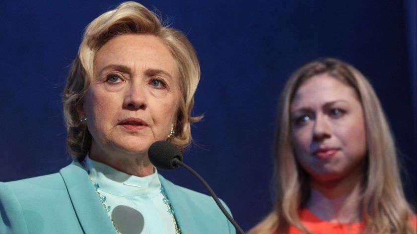 Hillary Clinton ile kızı, YPG’li kadınların hikâyesini anlatan "Kobani'nin Kızları" kitabının film haklarını satın aldı