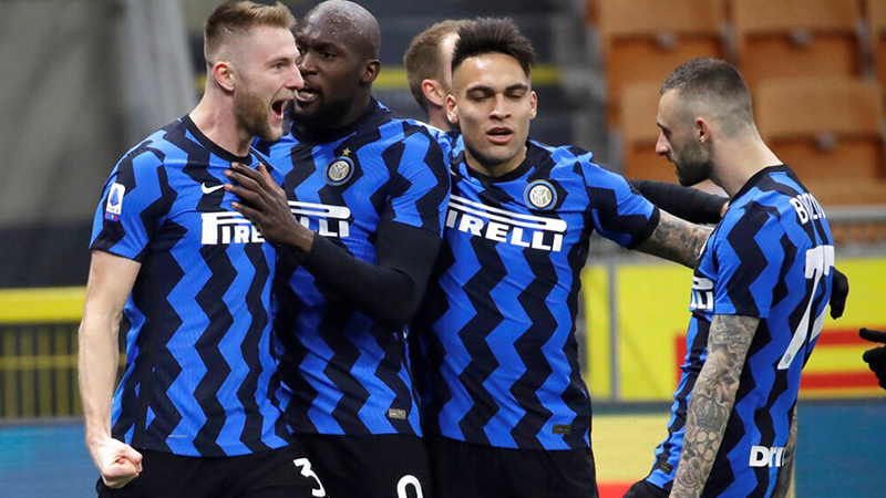 Serie A'nın dev ekiplerinden Inter, yeni logosunu tanıttı.