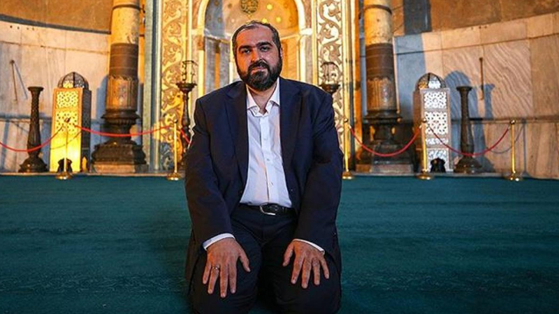 Karar yazarı Oğur: Ayasofya imamı, hızlandırılmış laiklik ...