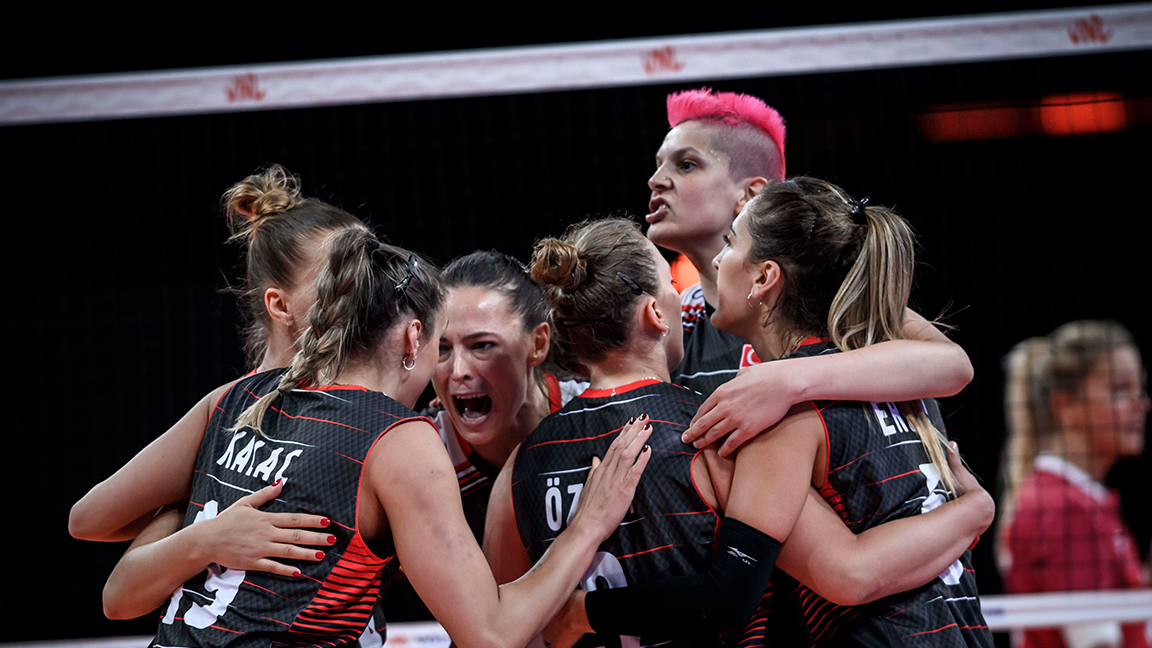 Filenin Sultanları'ndan Voleybol Milletler Ligi'nde 4'te 4