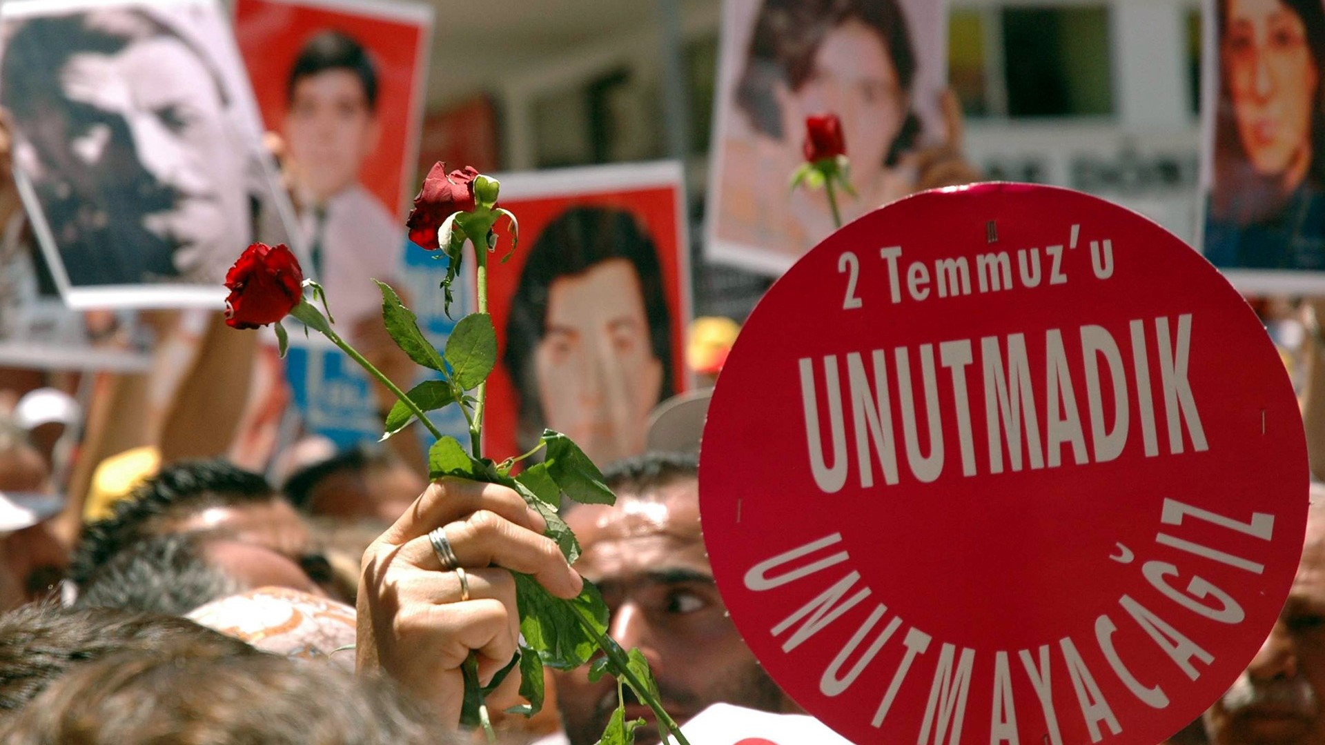 Madımak Katliamı’nda yaşamını yitirenler anılacak: İşte Sivas ve İstanbul’da düzenlenecek programlar