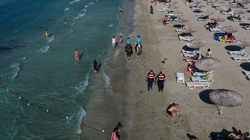 İzmir sahillerinde atlı jandarma dönemi