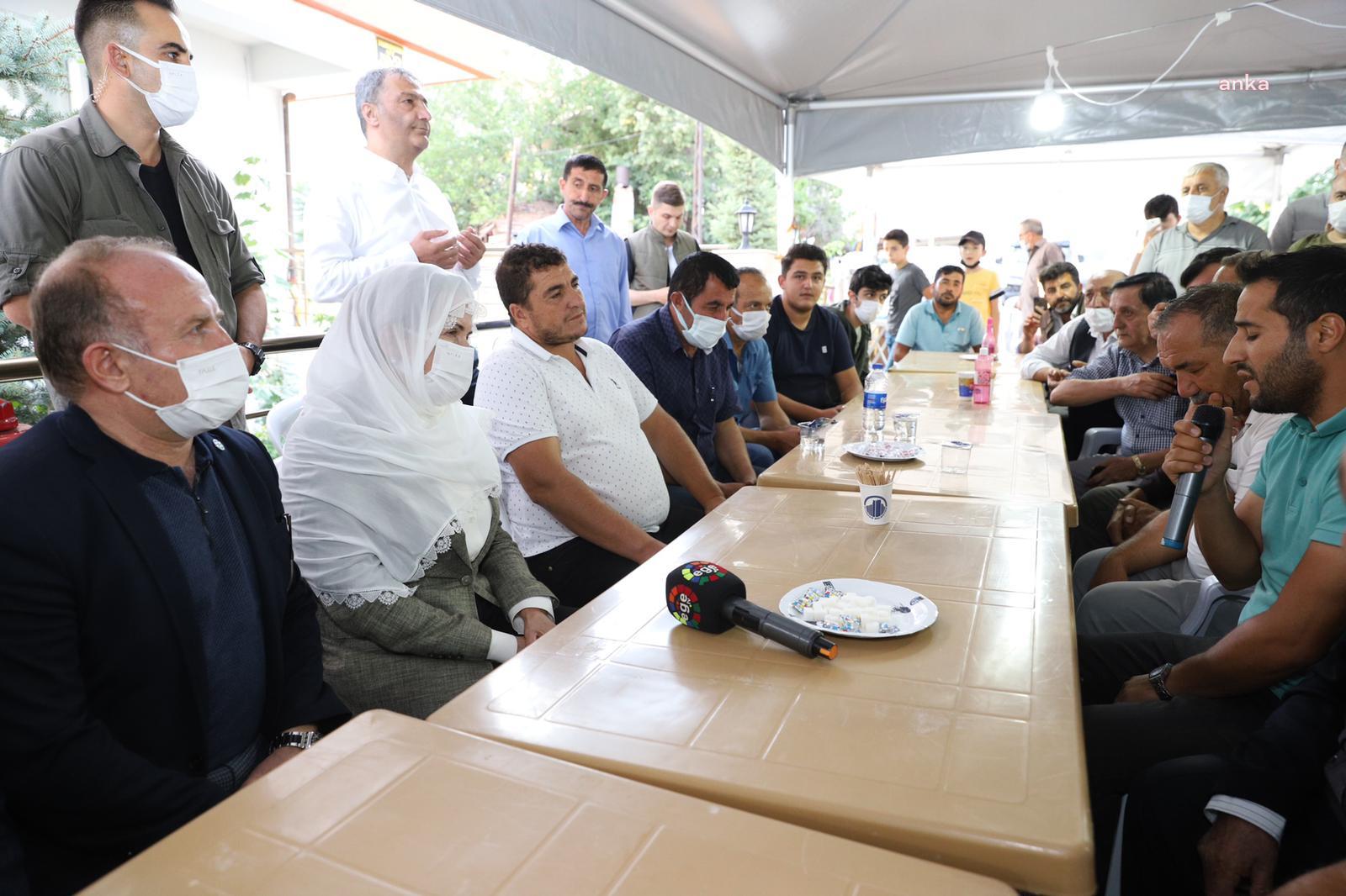 Akşener, Altındağ'da bıçaklanarak öldürülen Emirhan Yalçın'ın ailesini ziyaret etti