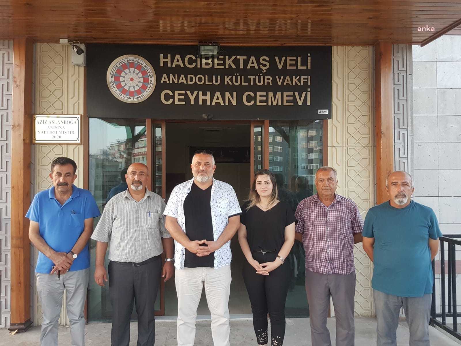 Adana Ceyhan'da cemevinin dış cephesi tahrip edildi