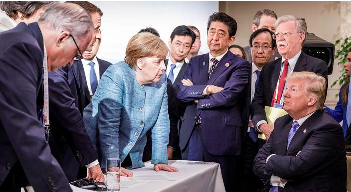 Angela Merkel'in dış siyasette bıraktığı izler
