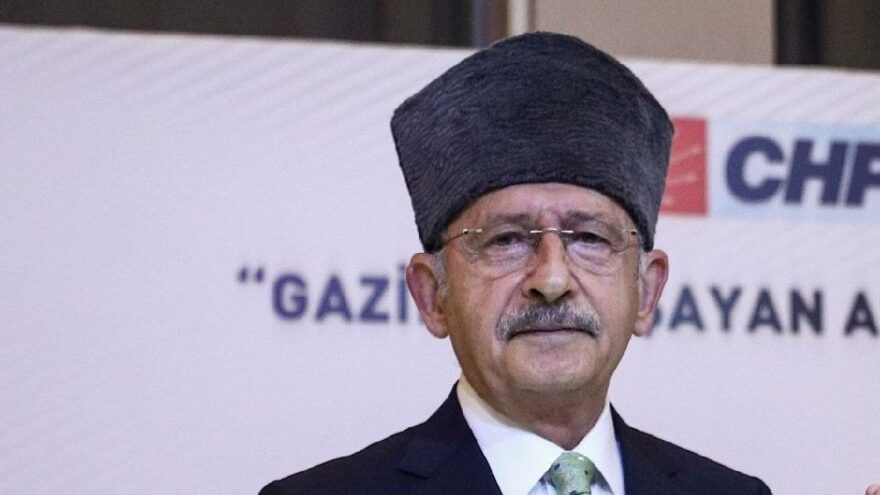 Kılıçdaroğlu'nden siyasi parti önderlerine davet: Şehit yakınları ve gaziler ortasında var olan farklılıkların tümünü gidermek konusunda gelin ortak bir çalışma yapalım