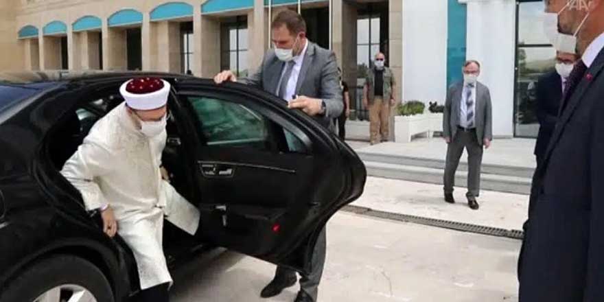 Ali Erbaş, “Korkumuzdan yeni araba alamıyoruz” demişti; işte Diyanet İşleri Başkanlığı'nın bünyesindeki araçlar