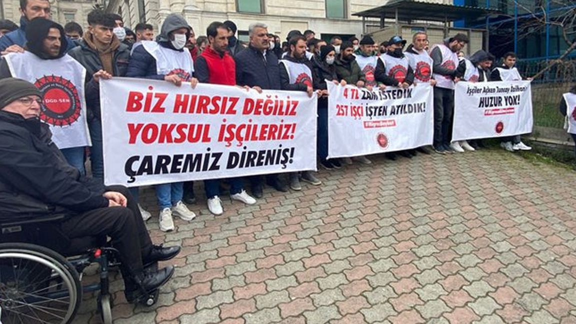 İşten çıkarılan Migros emekçileri TÜSİAD önünde Tuncay Özilhan&#39;a seslendi:  Hakkımızı alacağız