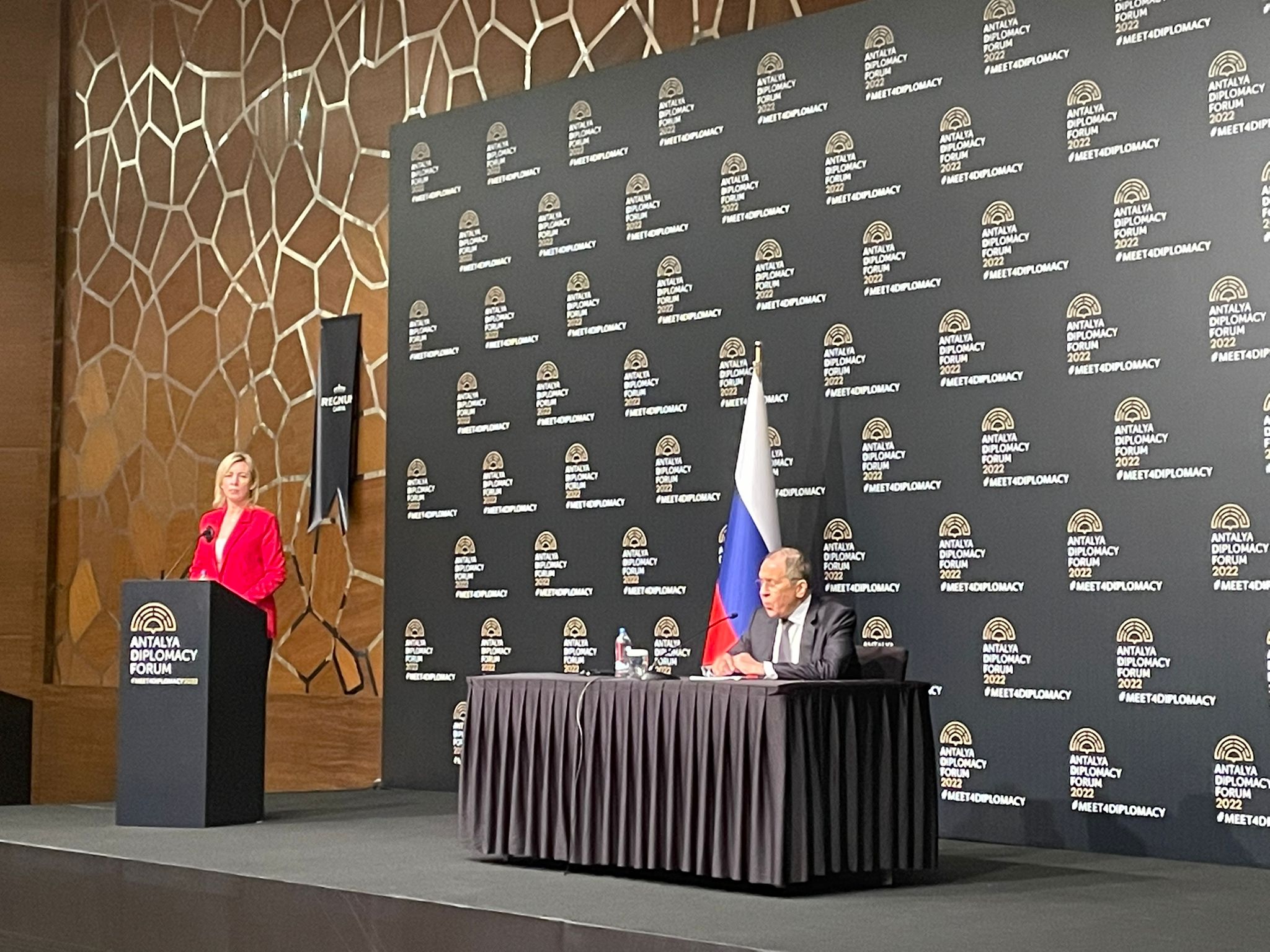 Rusya Dışişleri Bakanı Lavrov'dan Antalya'daki kritik tepe sonrası birinci açıklama