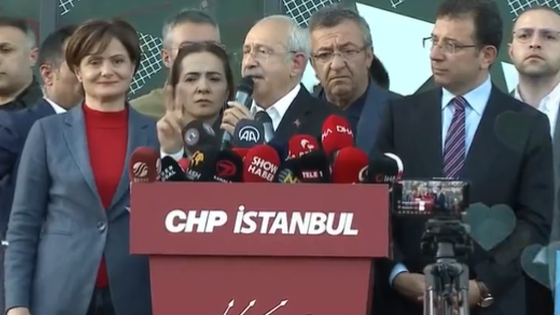 Kılıçdaroğlu, Kaftancıoğlu için toplanan kalabalığa seslendi: Erdoğan sen fırsatçısın, iki yüzlüsün, zorbasın; Canan cesurdur, bizimdir
